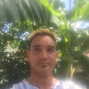 Meet your Posher, Aaron